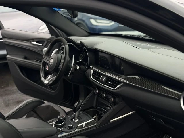 2018 Alfa Romeo Stelvio Quadrifoglio - Image 17 of 31