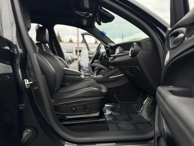 2018 Alfa Romeo Stelvio Quadrifoglio - Image 14 of 31