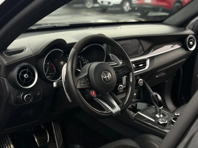2018 Alfa Romeo Stelvio Quadrifoglio - Image 19 of 31