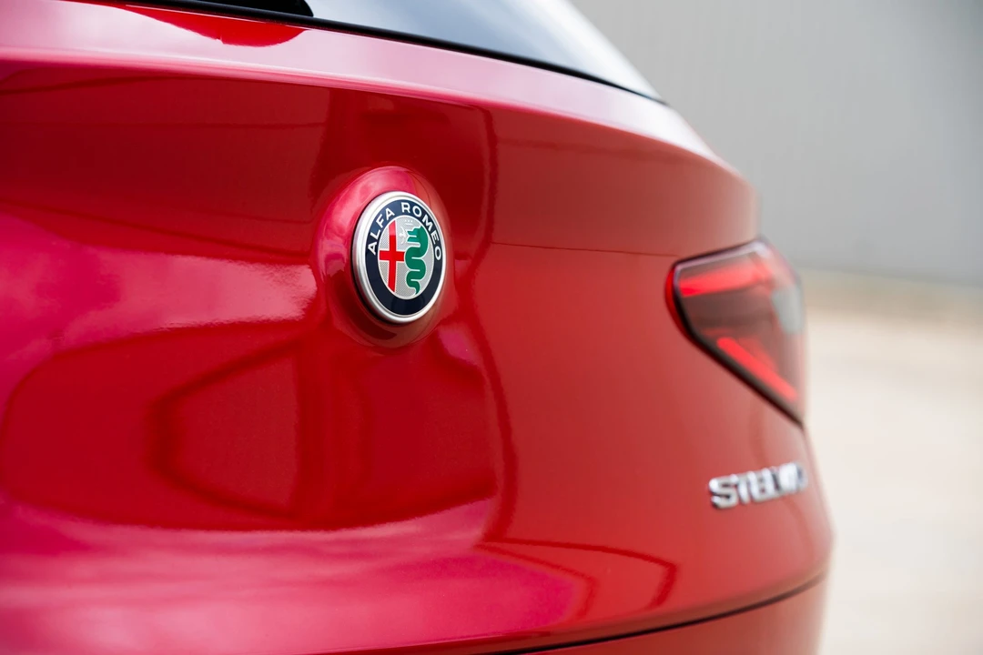 2018 Alfa Romeo Stelvio Quadrifoglio - Image 28 of 31