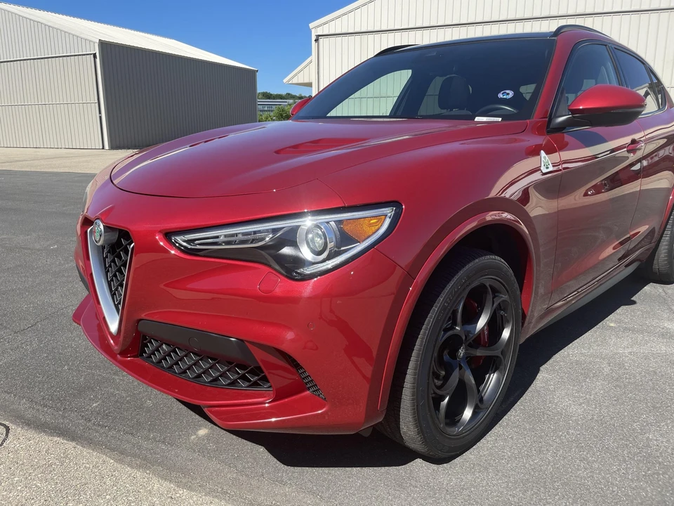 2018 Alfa Romeo Stelvio Quadrifoglio - Image 10 of 31