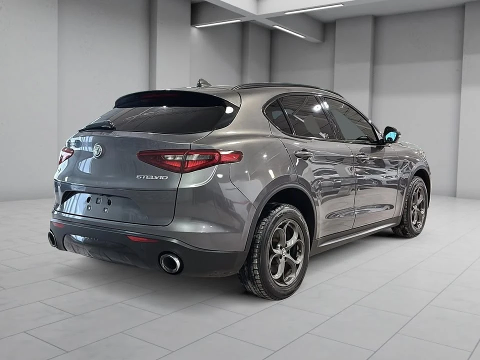 2018 Alfa Romeo Stelvio - Image 16 of 19