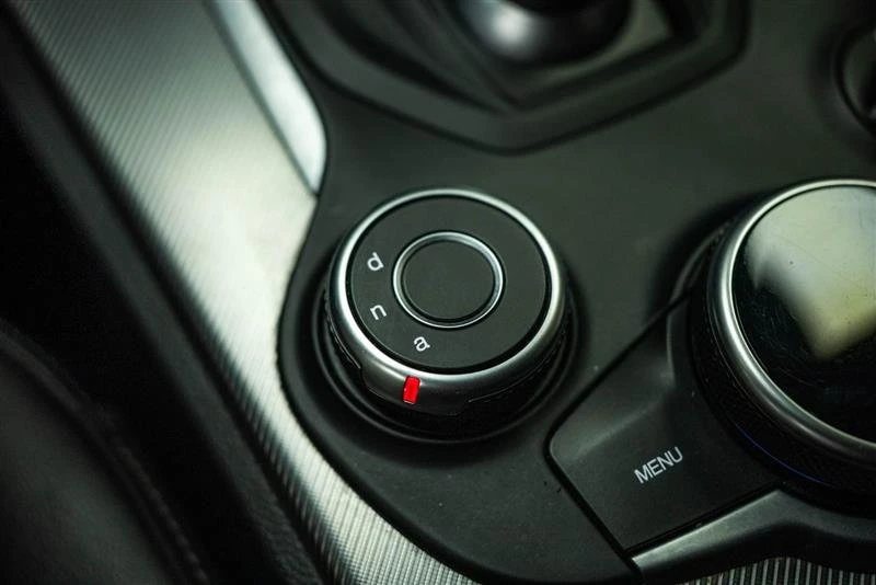 2018 Alfa Romeo Stelvio - Image 18 of 20