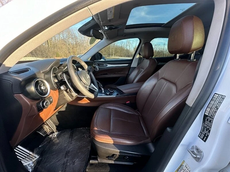 2018 Alfa Romeo Stelvio - Image 19 of 19