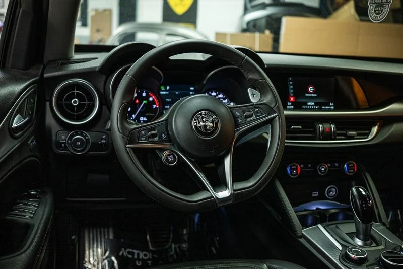 2018 Alfa Romeo Stelvio - Image 10 of 20