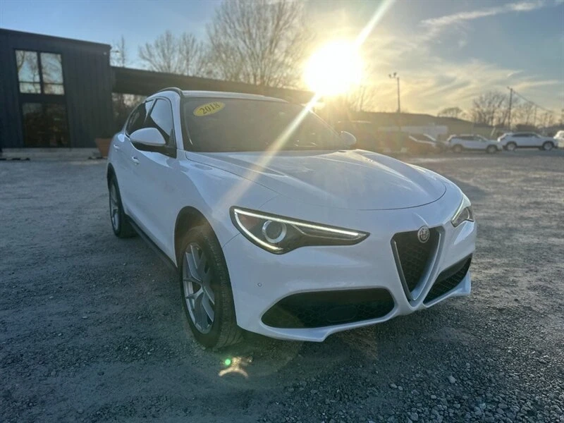 2018 Alfa Romeo Stelvio - Image 8 of 19