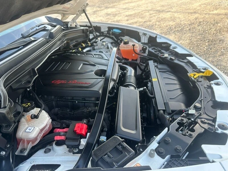 2018 Alfa Romeo Stelvio - Image 15 of 19