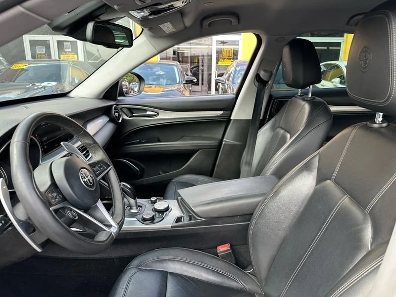 2018 Alfa Romeo Stelvio - Image 8 of 9
