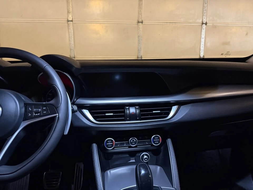 2018 Alfa Romeo Stelvio - Image 13 of 16