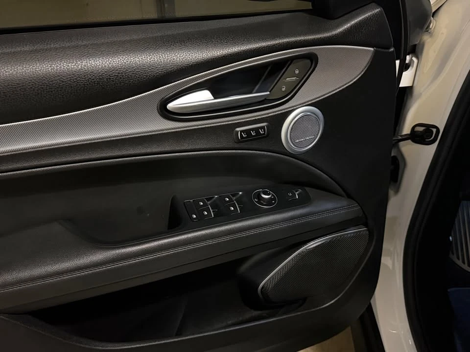2018 Alfa Romeo Stelvio - Image 8 of 16