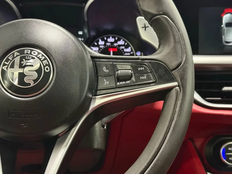 2018 Alfa Romeo Stelvio - Image 18 of 20