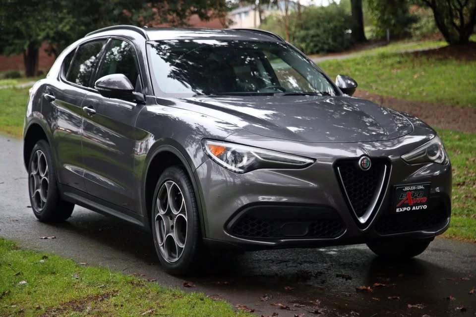 2018 Alfa Romeo Stelvio - Image 5 of 17