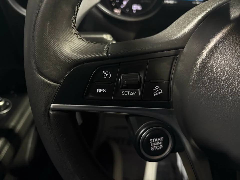 2018 Alfa Romeo Stelvio - Image 16 of 20