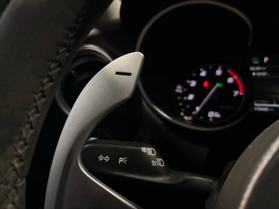 2018 Alfa Romeo Stelvio - Image 18 of 20