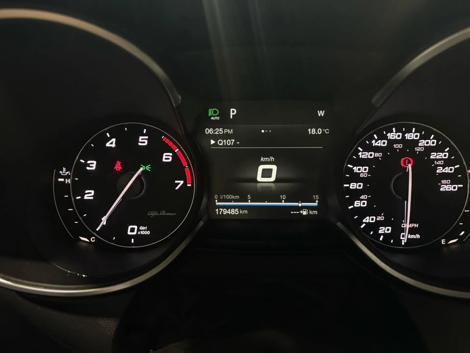 2018 Alfa Romeo Stelvio - Image 15 of 20