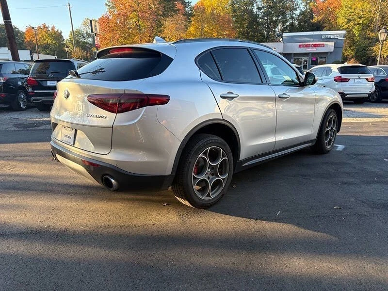 2018 Alfa Romeo Stelvio - Image 5 of 31