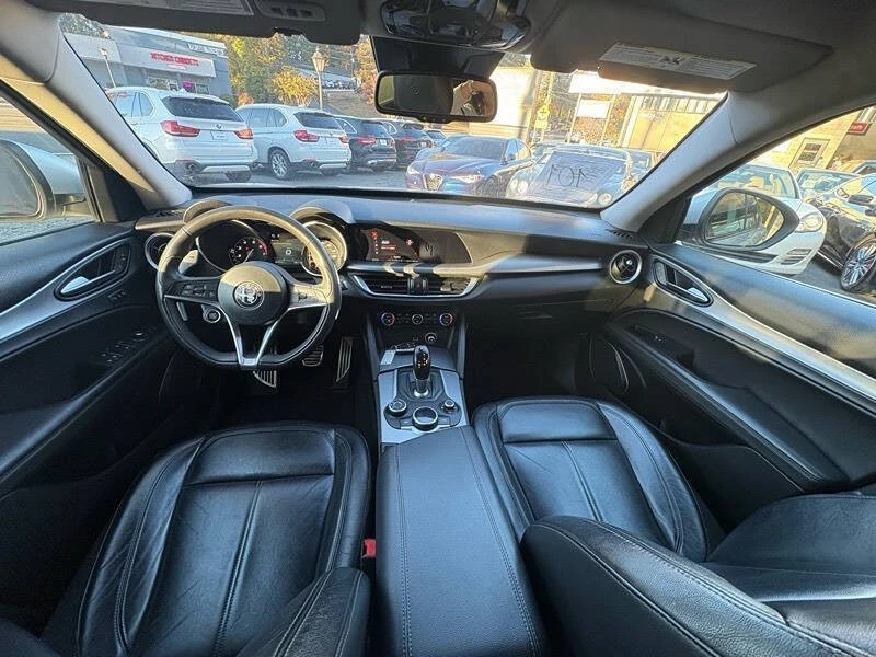 2018 Alfa Romeo Stelvio - Image 9 of 31