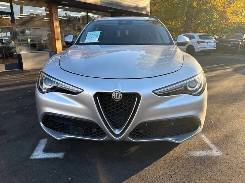 2018 Alfa Romeo Stelvio - Image 2 of 31