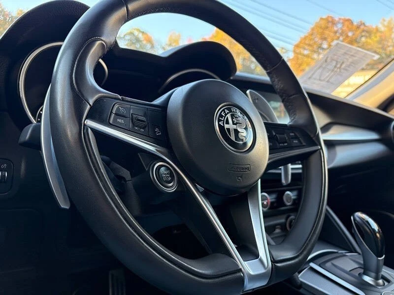 2018 Alfa Romeo Stelvio - Image 13 of 31