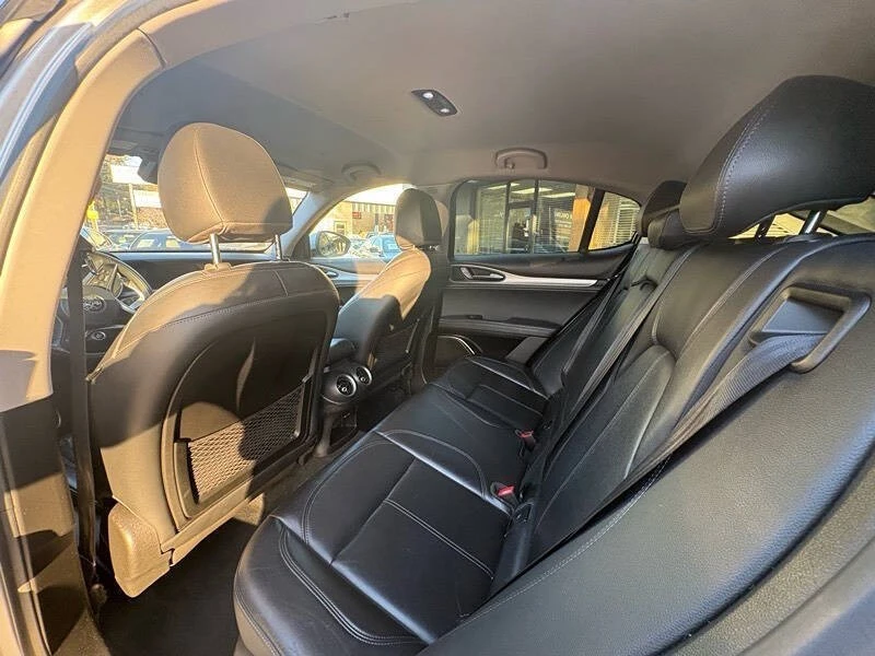 2018 Alfa Romeo Stelvio - Image 29 of 31