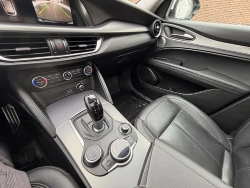 2018 Alfa Romeo Stelvio - Image 14 of 20