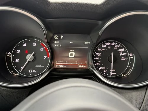 2018 Alfa Romeo Stelvio - Image 17 of 20