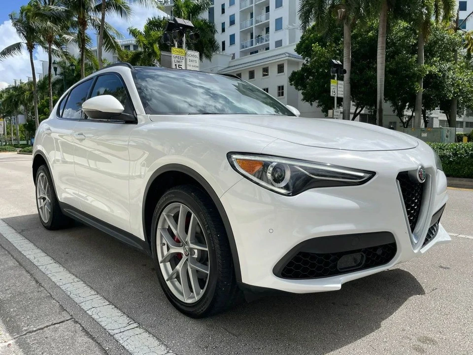 2018 Alfa Romeo Stelvio - Image 2 of 12