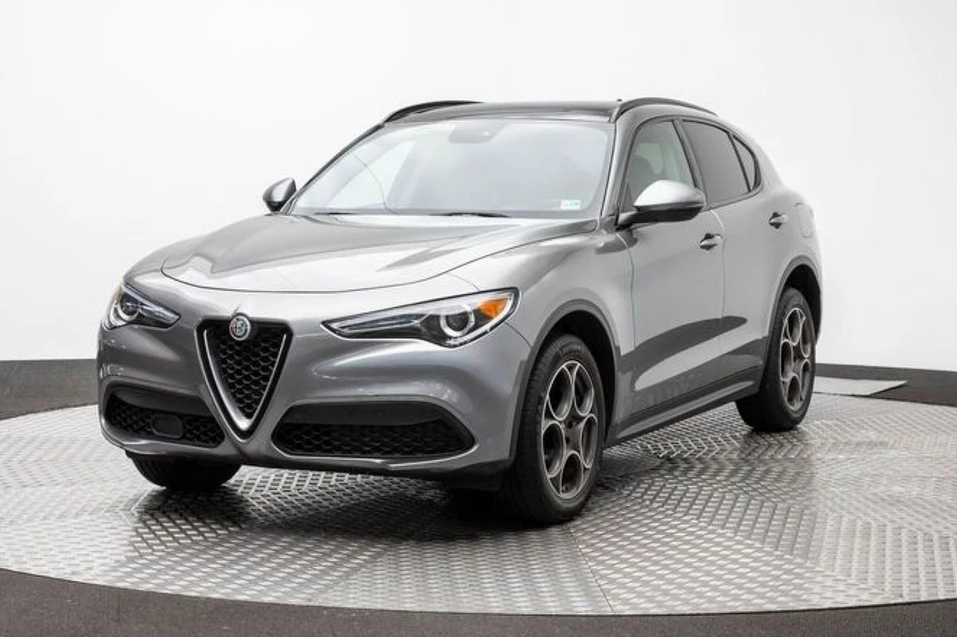 2018 Alfa Romeo Stelvio - Image 2 of 31