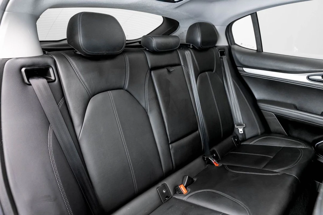 2018 Alfa Romeo Stelvio - Image 31 of 31