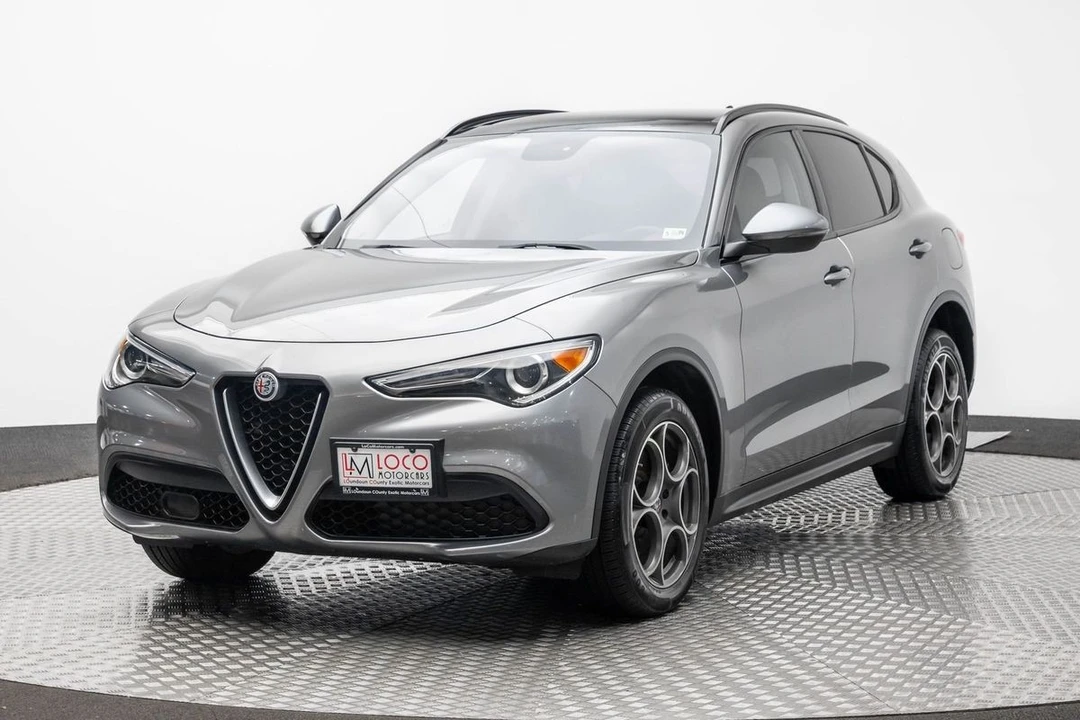 2018 Alfa Romeo Stelvio - Image 2 of 12