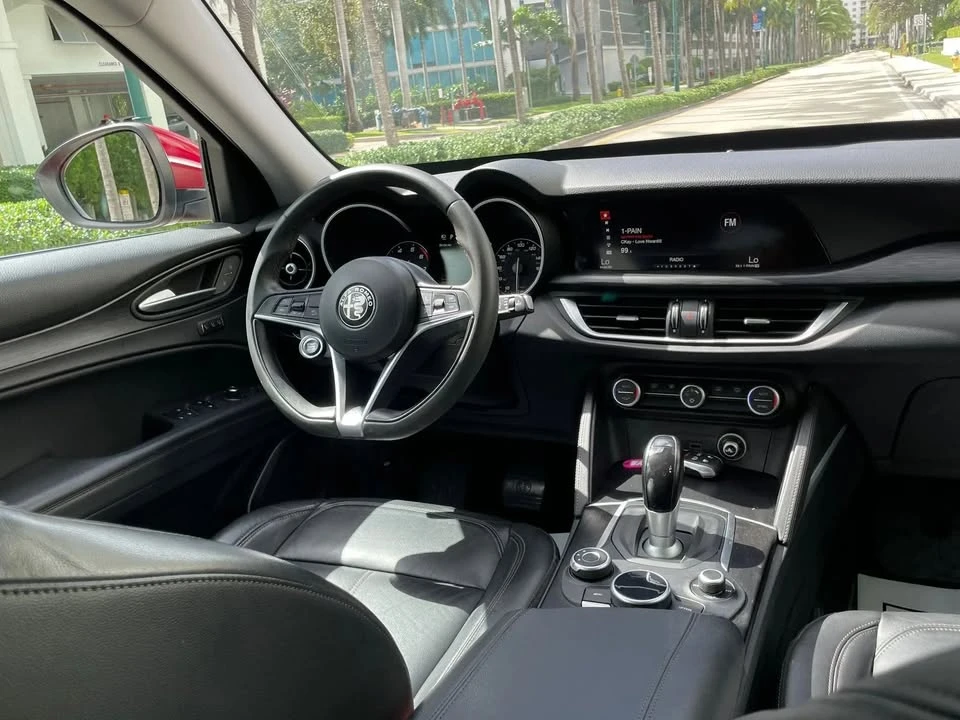 2018 Alfa Romeo Stelvio - Image 8 of 19