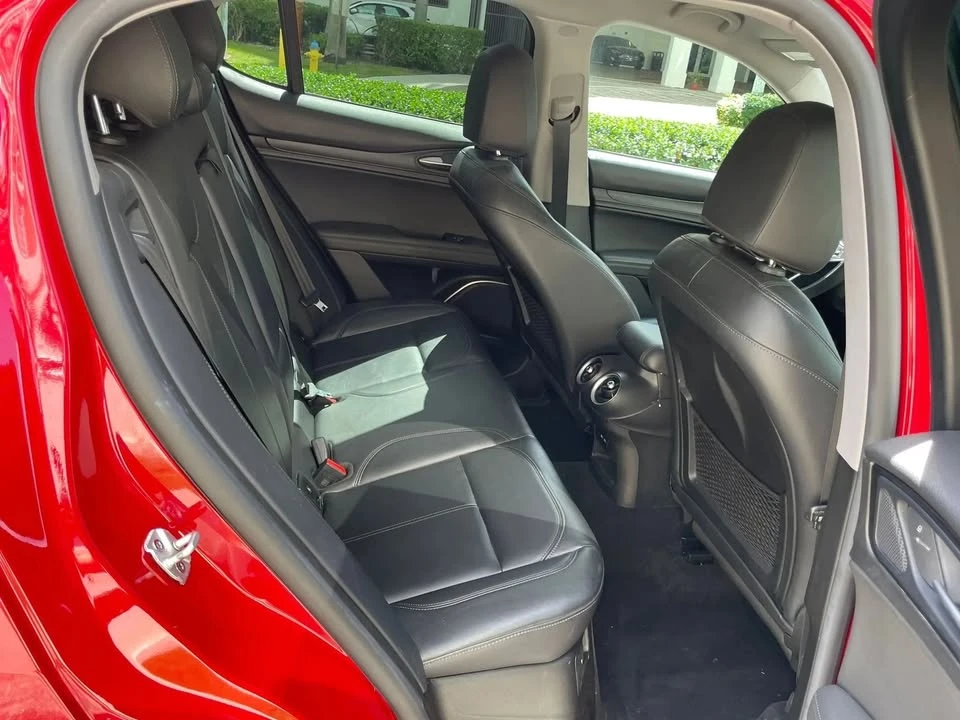 2018 Alfa Romeo Stelvio - Image 17 of 19