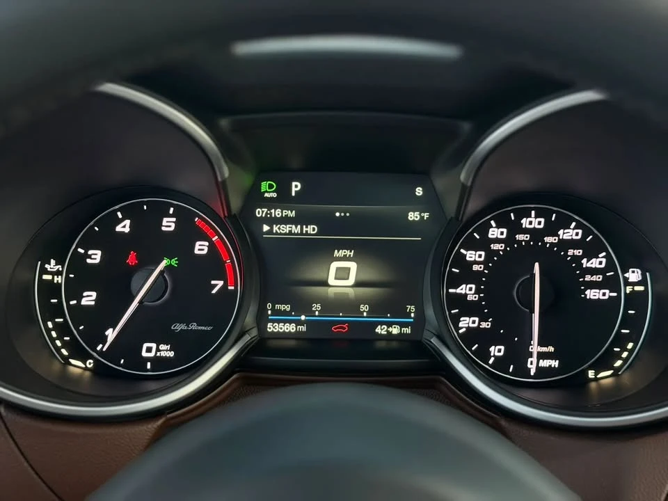 2018 Alfa Romeo Stelvio - Image 14 of 20