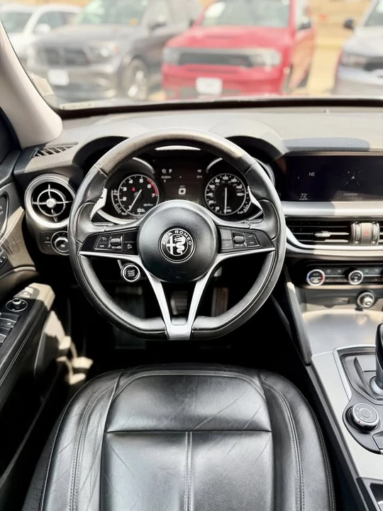 2018 Alfa Romeo Stelvio - Image 14 of 20