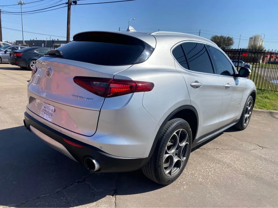 2018 Alfa Romeo Stelvio - Image 4 of 11