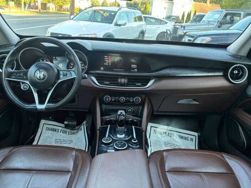 2018 Alfa Romeo Stelvio - Image 15 of 20