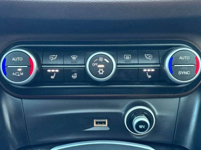 2018 Alfa Romeo Stelvio - Image 18 of 20