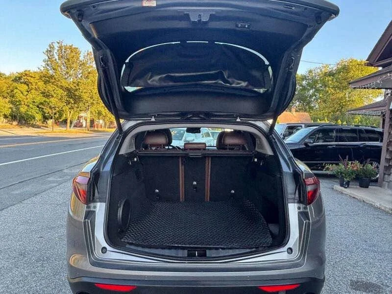 2018 Alfa Romeo Stelvio - Image 9 of 20