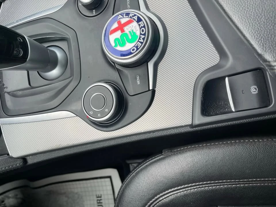 2018 Alfa Romeo Stelvio - Image 14 of 20