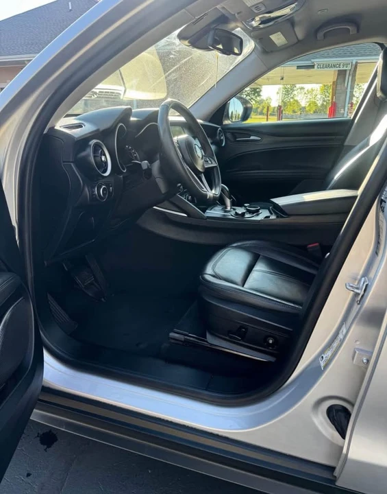 2018 Alfa Romeo Stelvio - Image 9 of 11