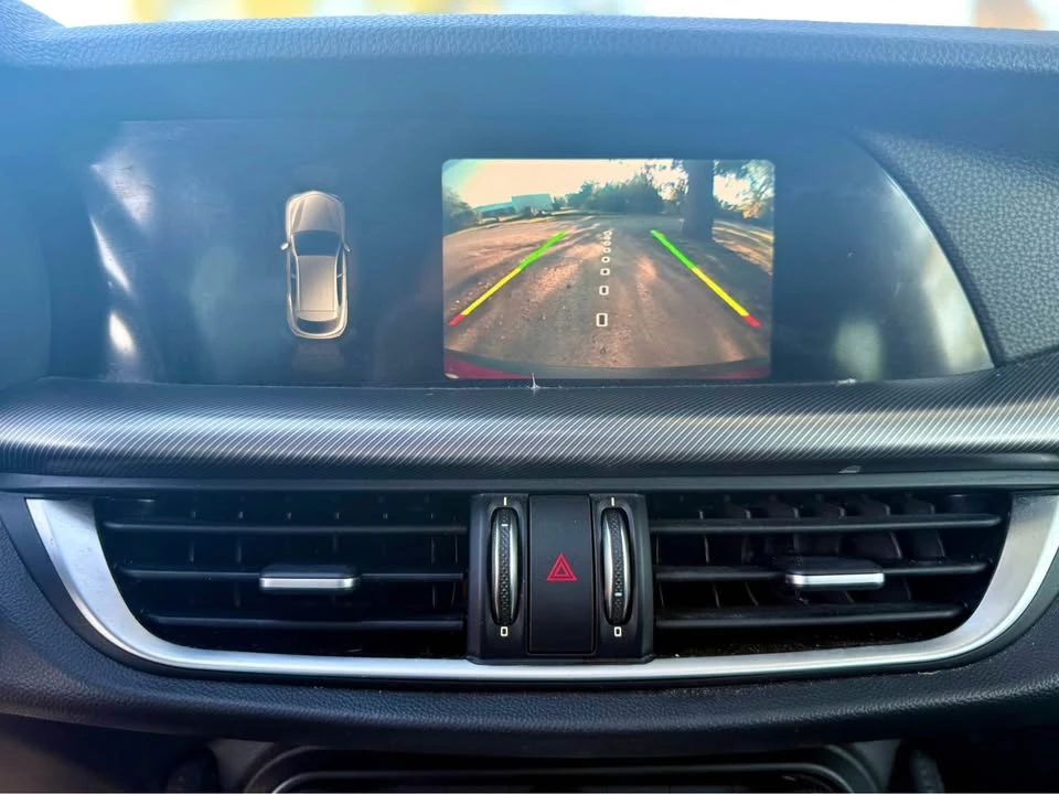 2018 Alfa Romeo Stelvio - Image 15 of 15