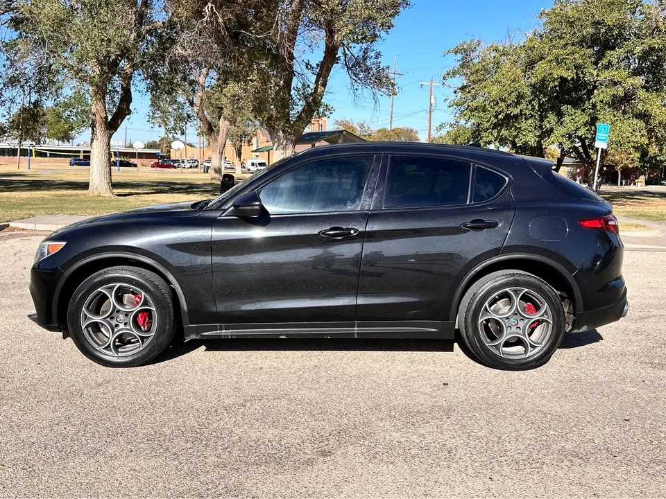 2018 Alfa Romeo Stelvio - Image 2 of 12