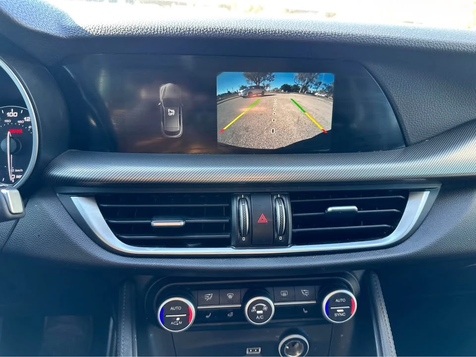 2018 Alfa Romeo Stelvio - Image 9 of 12