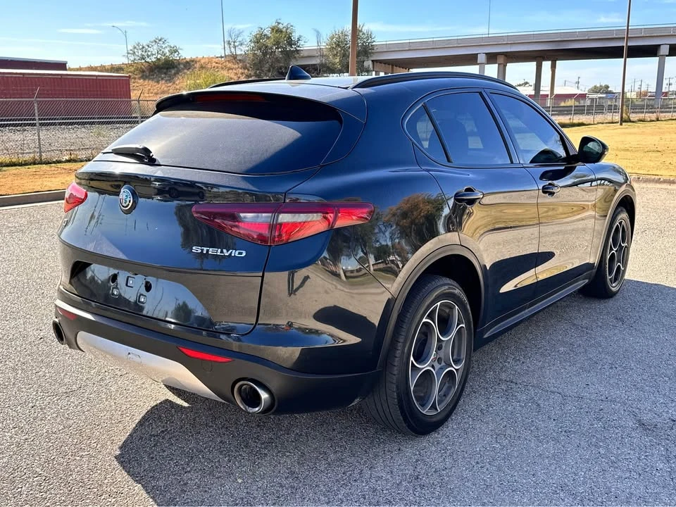 2018 Alfa Romeo Stelvio - Image 5 of 12
