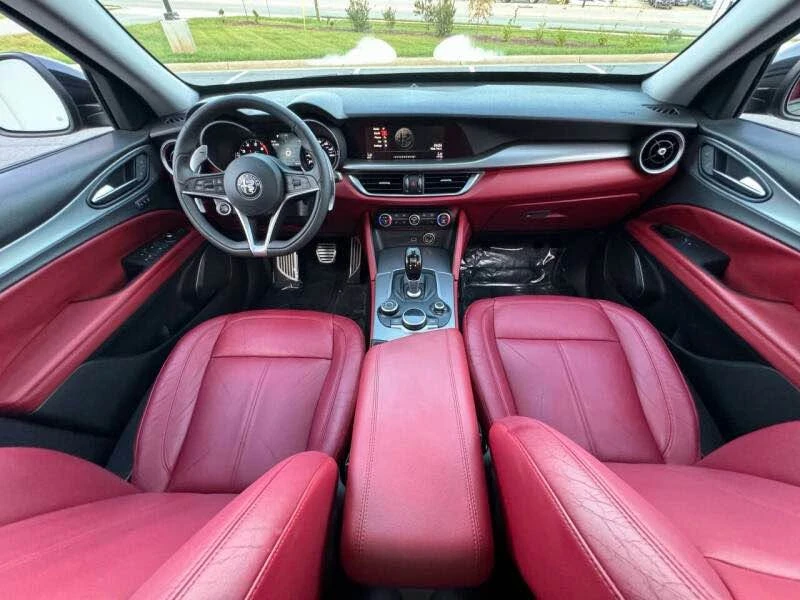 2018 Alfa Romeo Stelvio - Image 17 of 20