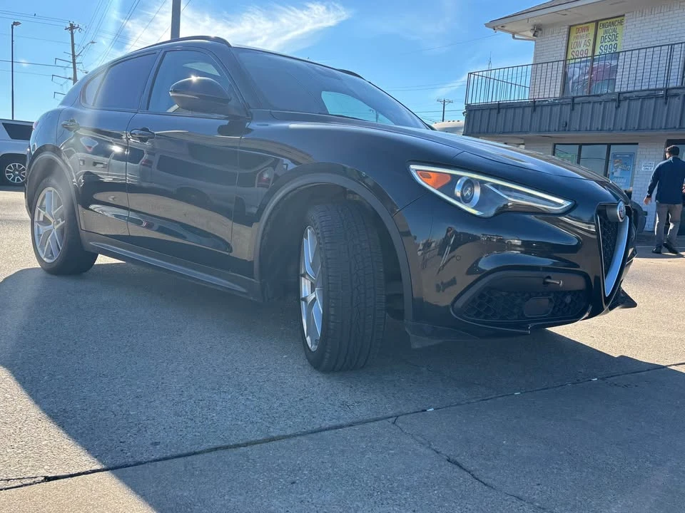 2018 Alfa Romeo Stelvio - Image 2 of 8