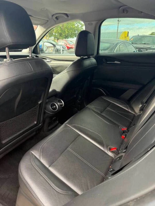 2018 Alfa Romeo Stelvio - Image 6 of 8