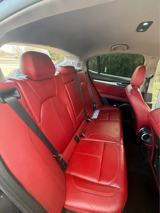 2018 Alfa Romeo Stelvio - Image 17 of 19