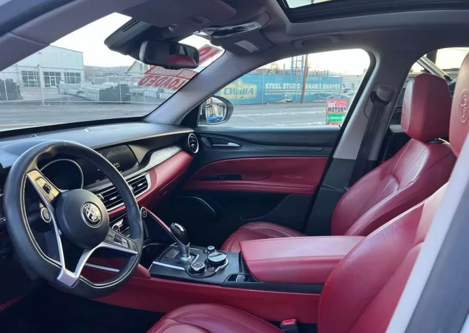 2018 Alfa Romeo Stelvio - Image 8 of 9