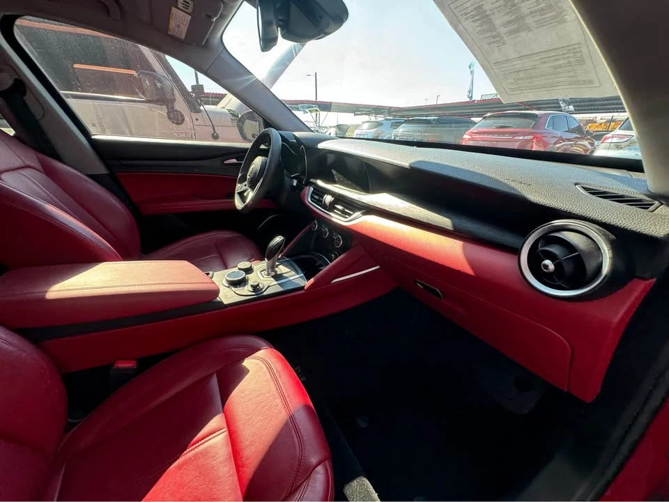 2018 Alfa Romeo Stelvio - Image 4 of 8